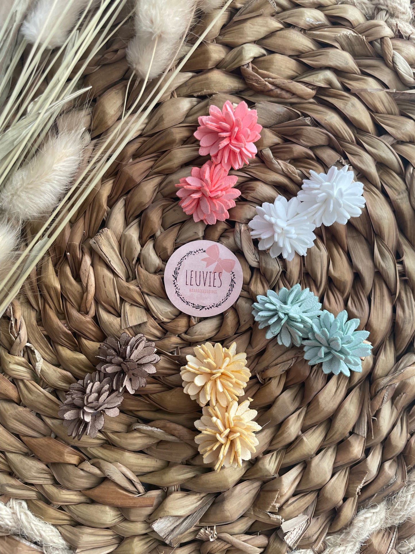 alligatorclips met bloemen leren bloem nora