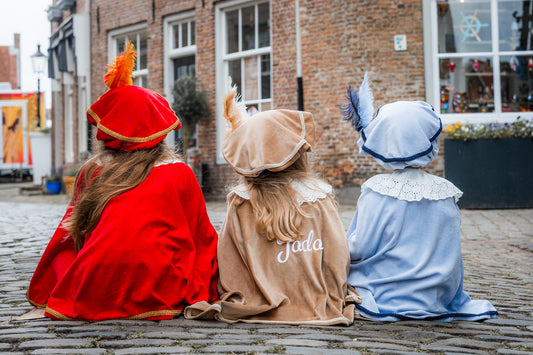 Luxe pieten piet verkleedset pietenmuts pietencape pepernotenzakje met naam gepersonaliseerd