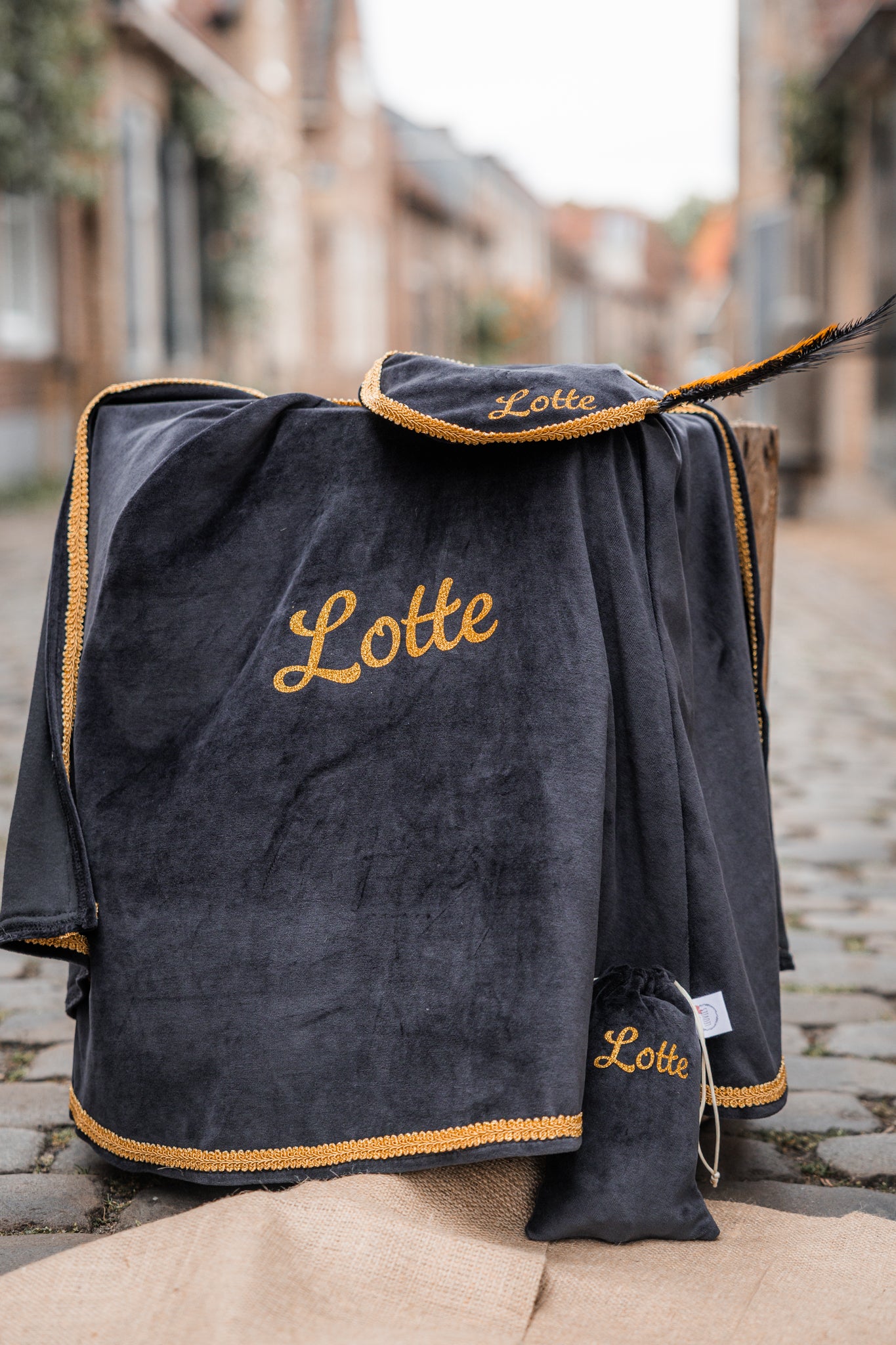 Luxe pieten piet verkleedset pietenmuts pietencape pepernotenzakje met naam gepersonaliseerd