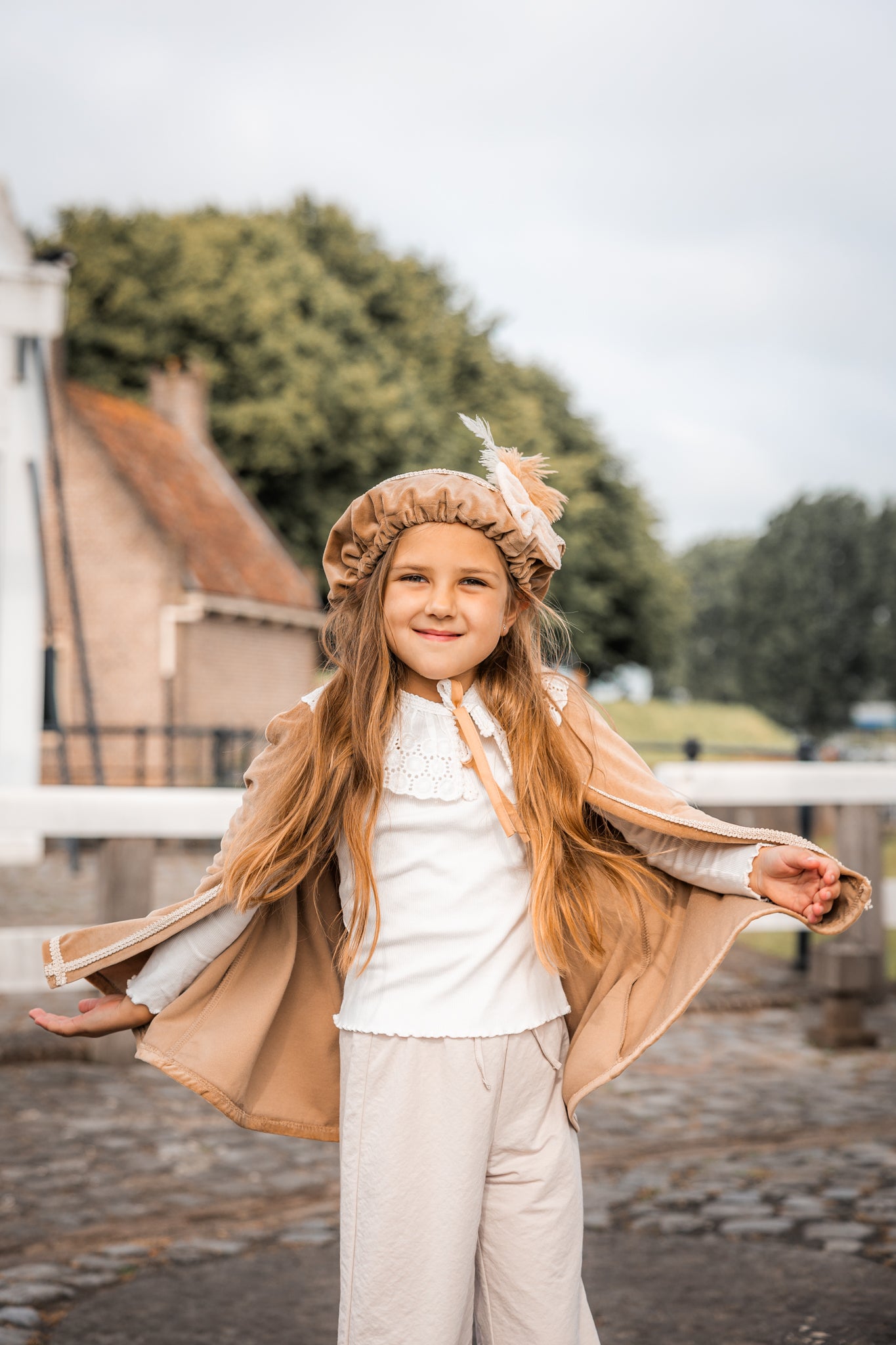 (gepersonaliseerde) pietenmuts beige met strik