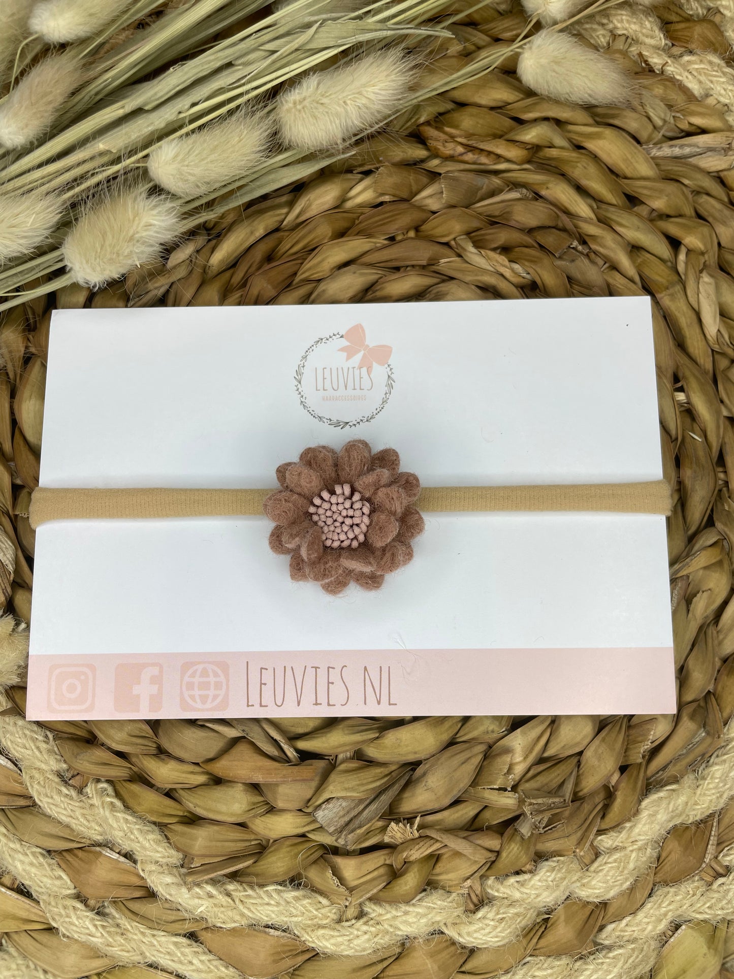 babyhaarbandje vilten bloem mara oudroze nylon haarbandje