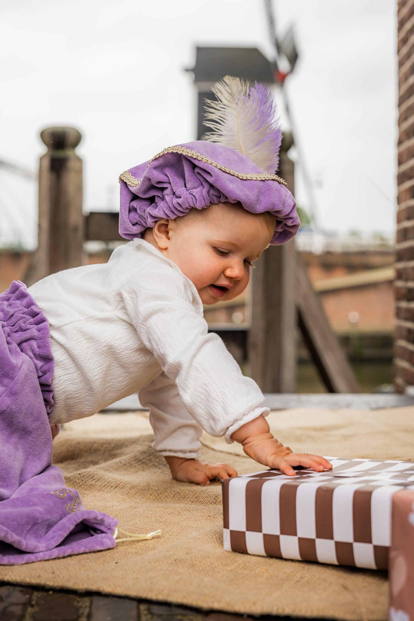 Pietenmuts (met naam) – Luxe lila met strik | Leuvies