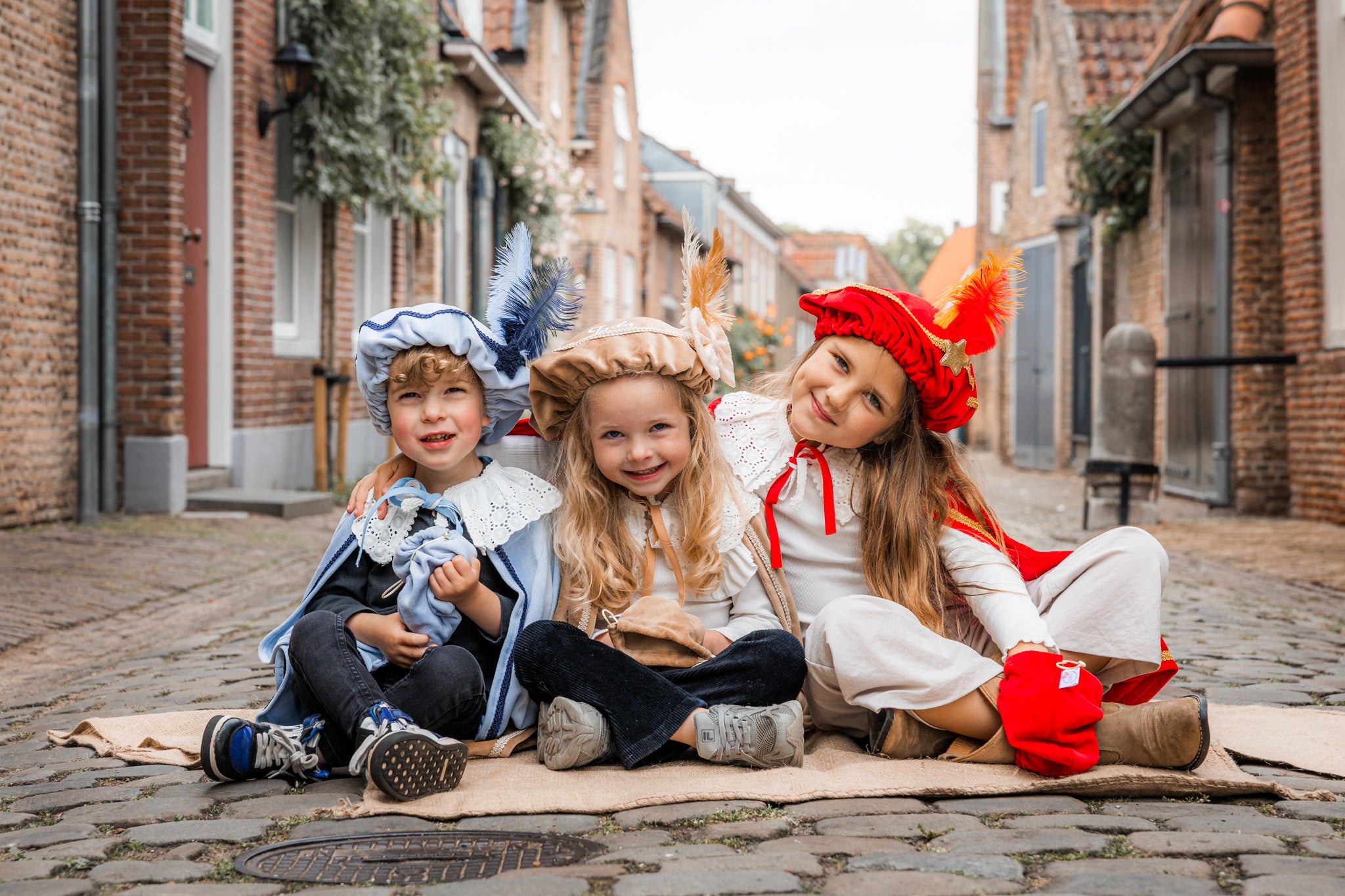 Luxe pieten piet verkleedset pietenmuts pietencape pepernotenzakje met naam gepersonaliseerd