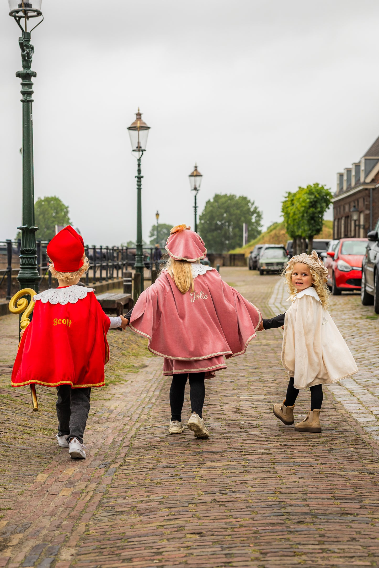 Luxe sintpak rood | Leuvies