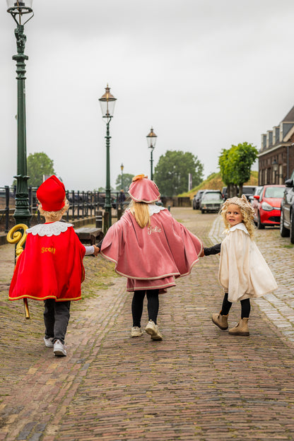 Luxe sintpak rood | Leuvies