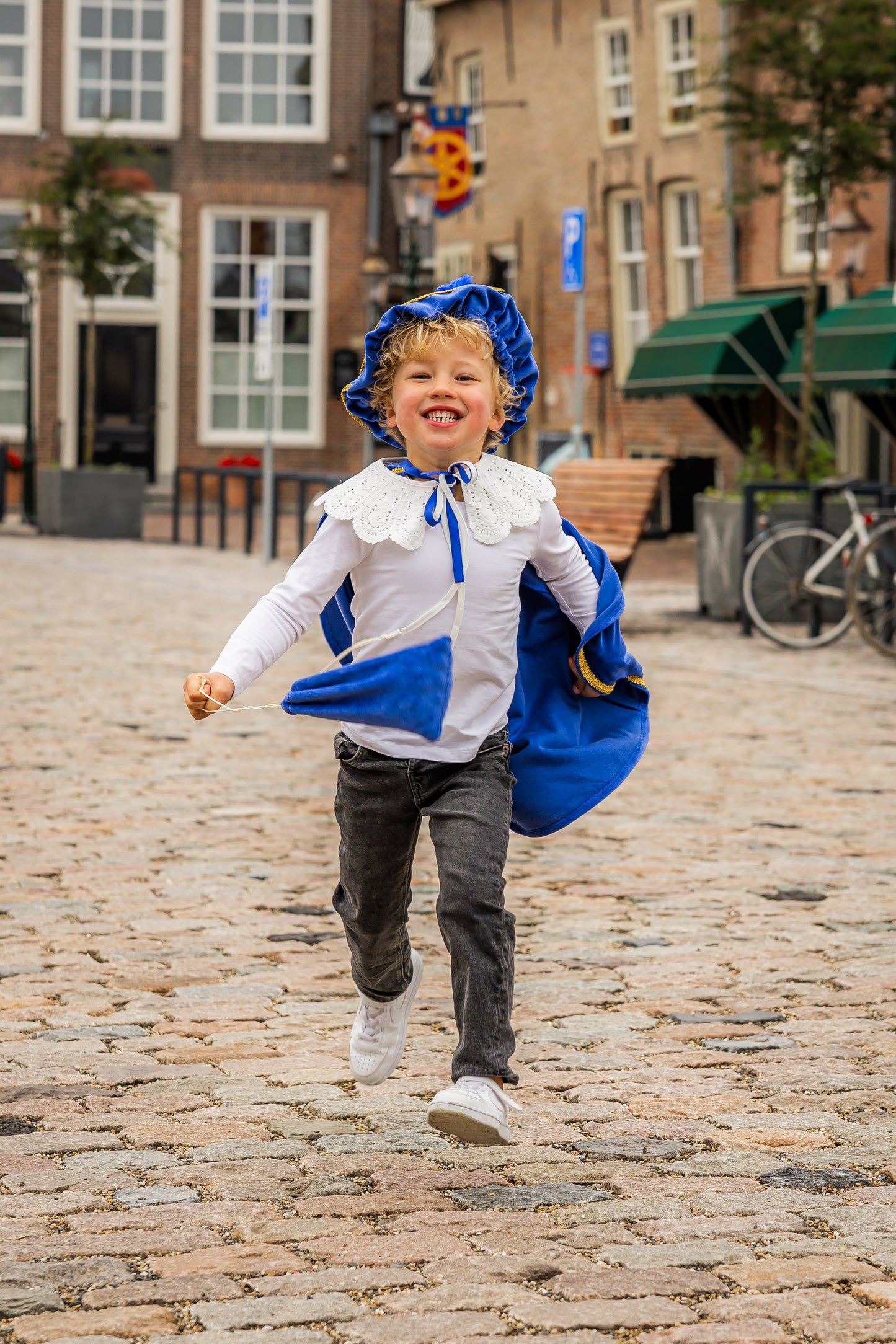 Luxe pietenpak kobalt blauw | Leuvies