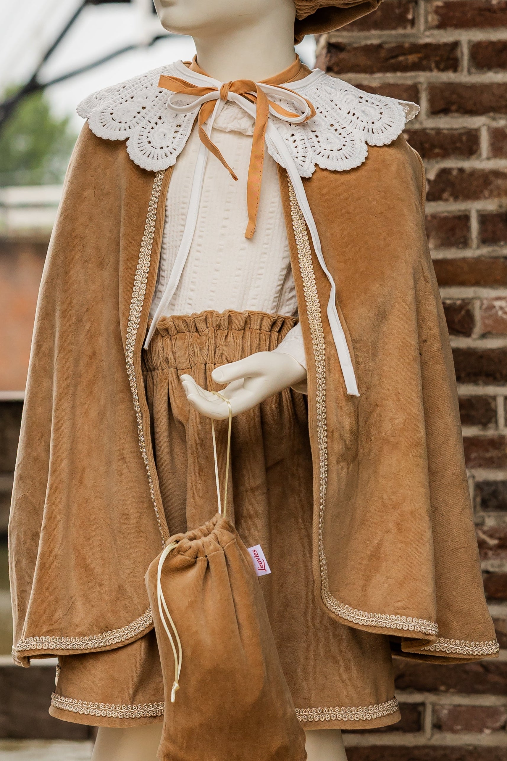 Luxe pietencape beige bruin onesize te personaliseren met naam
